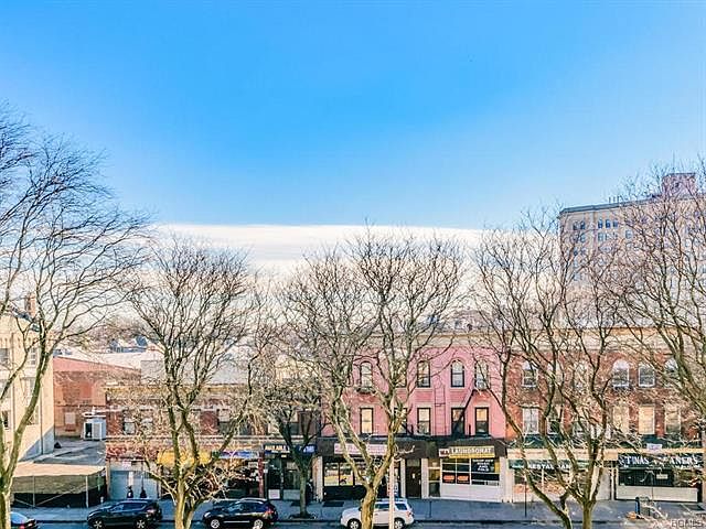 1st image of 11 Park Ave APT 4W