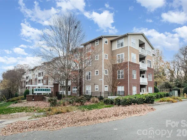 1000 E Woodlawn Rd APT 217, Charlotte, NC 28209