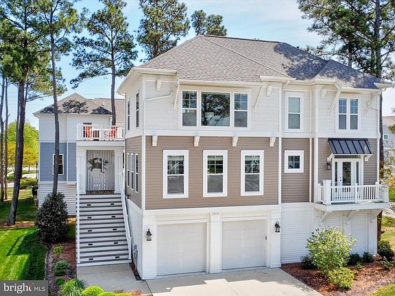3rd image of 30204 Seaglass Way N
