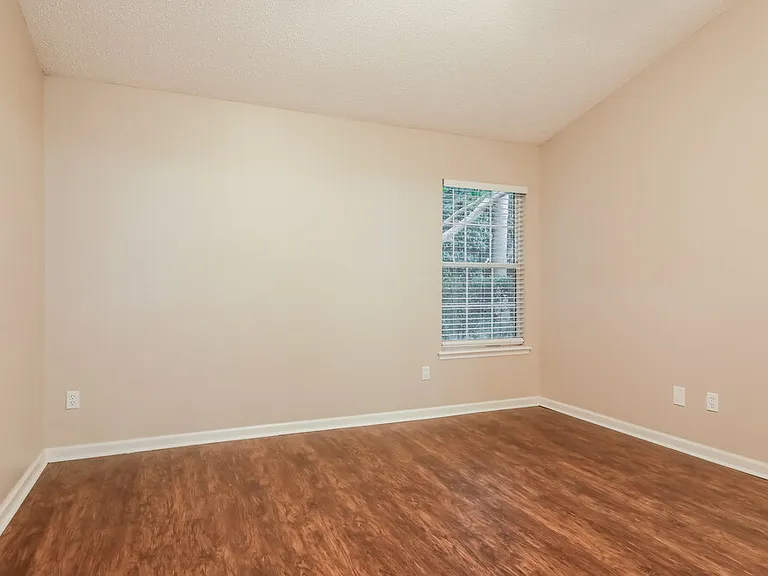1433 Starboard Ct — Photo 11