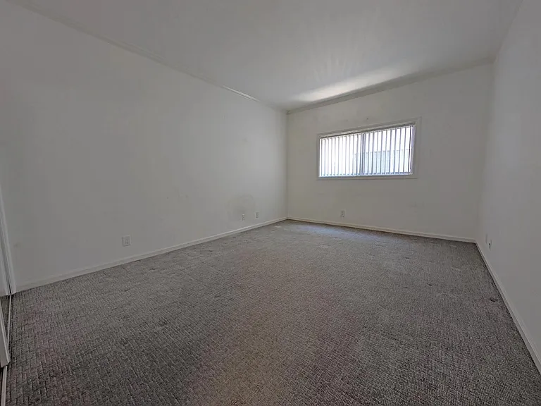 912 N Croft Ave #104 — Photo 19