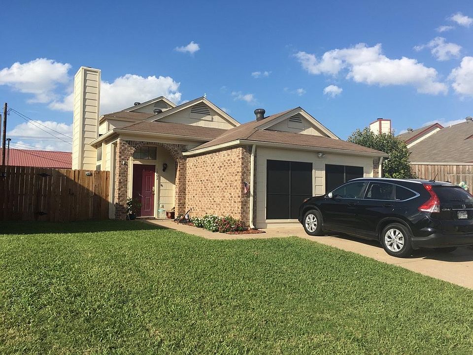 1st image of 1205 White Lake Dr