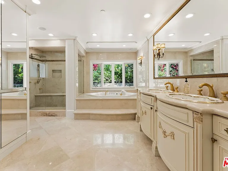 1725 Loma Vista Dr — Photo 17
