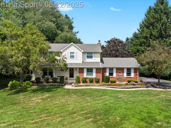9209 Placid Way, Howell, MI 48843