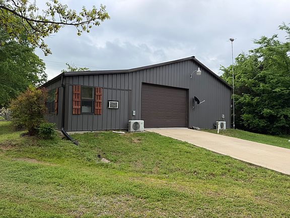 2nd image of 326 Scroggins Rd