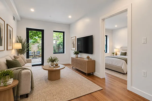 Living room, photo 1