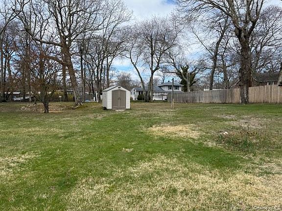 4th image of 128 Maywood Drive