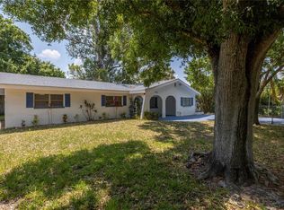 5951 11th St S, Saint Petersburg, FL 33705