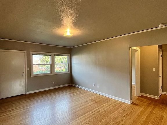 4th image of 6345 N Albina Ave APT 9