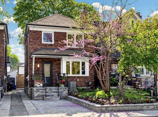 55 Chilton Rd, Toronto, ON M4J 3C7
