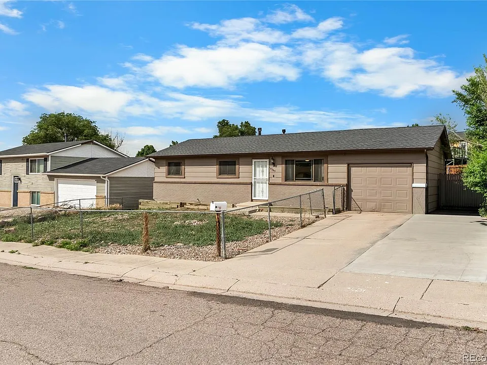 4365 Drummond S