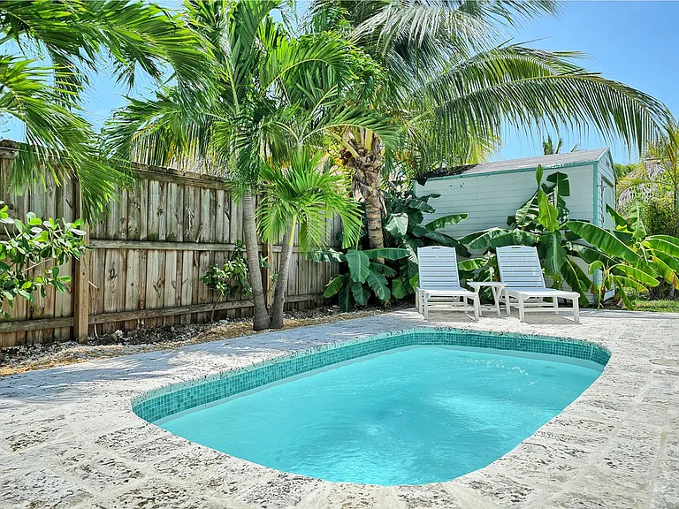 69 Bahama Ave — Photo 10