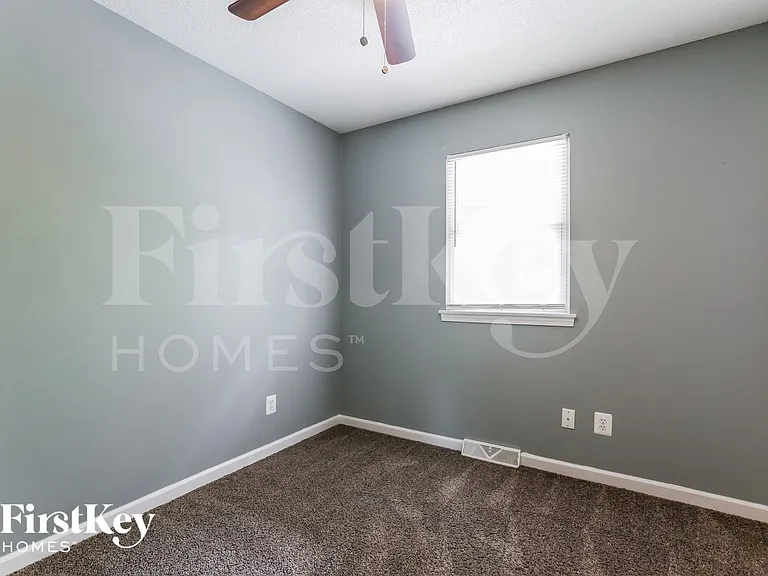 1305 Milwaukee St — Photo 10