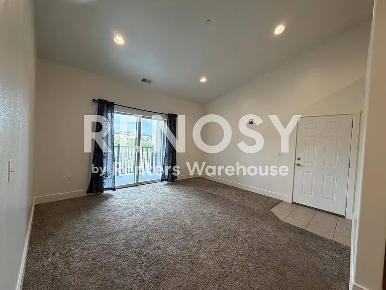147 W Spring Hill Way — Photo 7