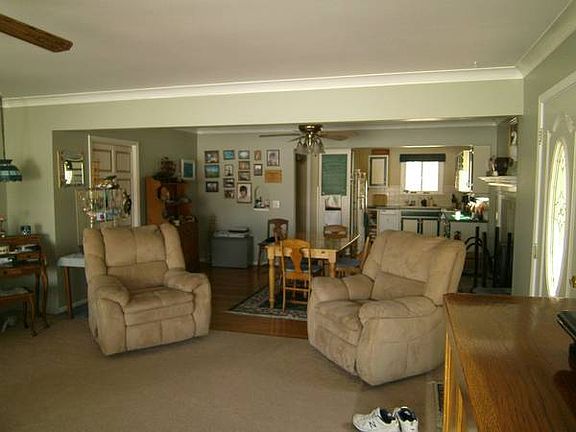 5th image of 2938 Cady Dr