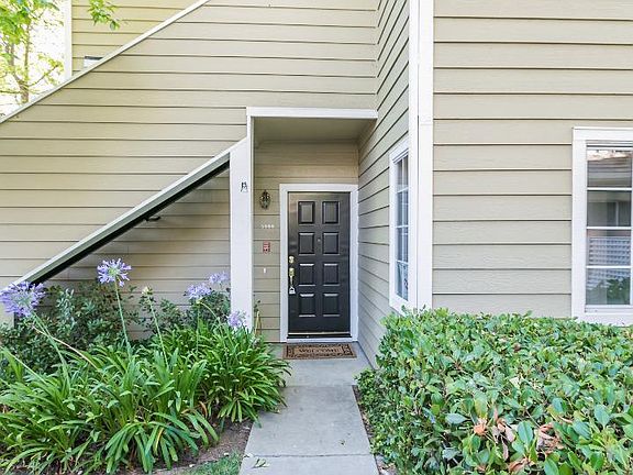 3rd image of 5868 Bridgeport Lake Way