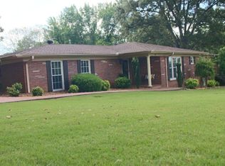 324 Spring St, Huntingdon, TN 38344