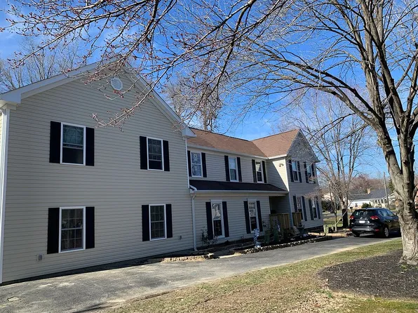 1212 Richmond Dr, Stafford, VA 22554