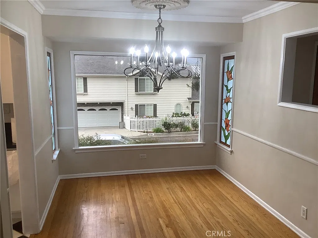 3 bed, 1535 sqft, $4,650 — Photo 2