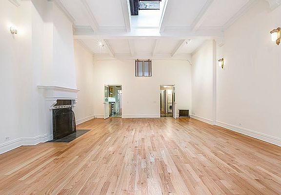 5th image of 108 Waverly Pl #1