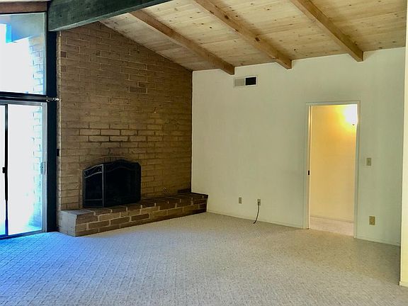 5th image of 1094 S Sunnyside Ave