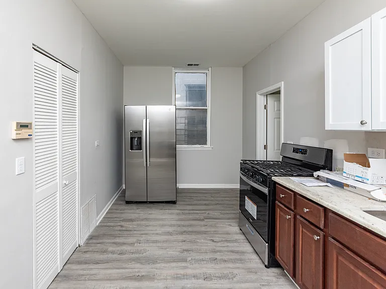 1022 W Fry St #1F — Photo 5