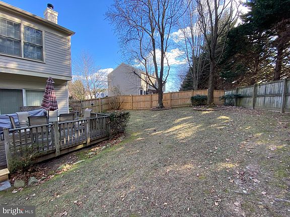 4th image of 20 Banbury Ct