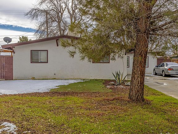 2nd image of 302 E Avenue J7