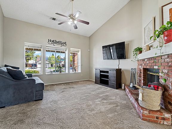 3rd image of 6321 Alderpointe St