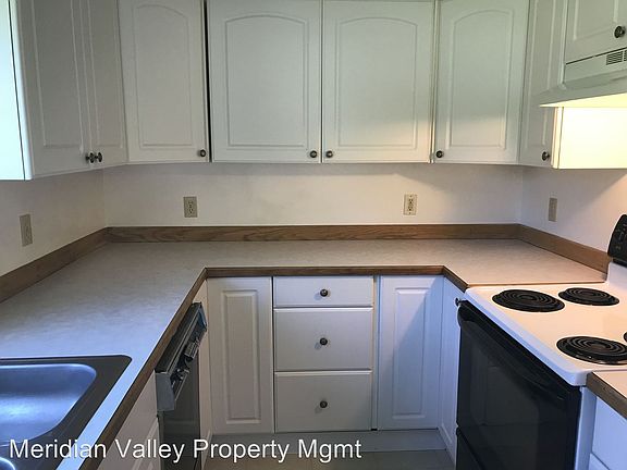 2nd image of 17646 SE 240th St