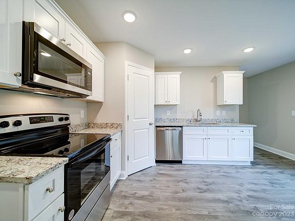 2nd image of 245 Honeysuckle Ln