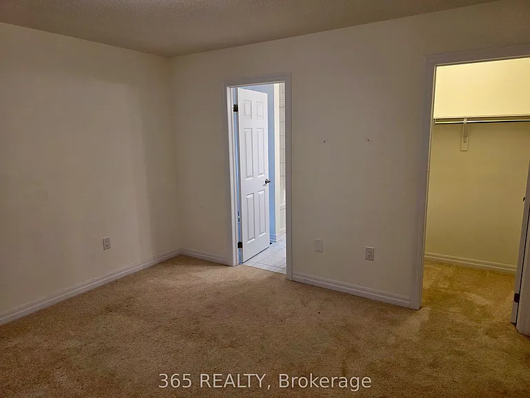 223 Warden St — Photo 43