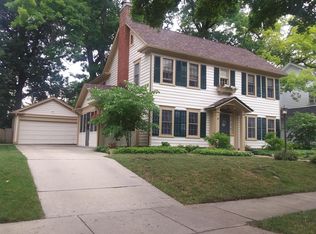 7105 Maple Ter, Wauwatosa, WI 53213