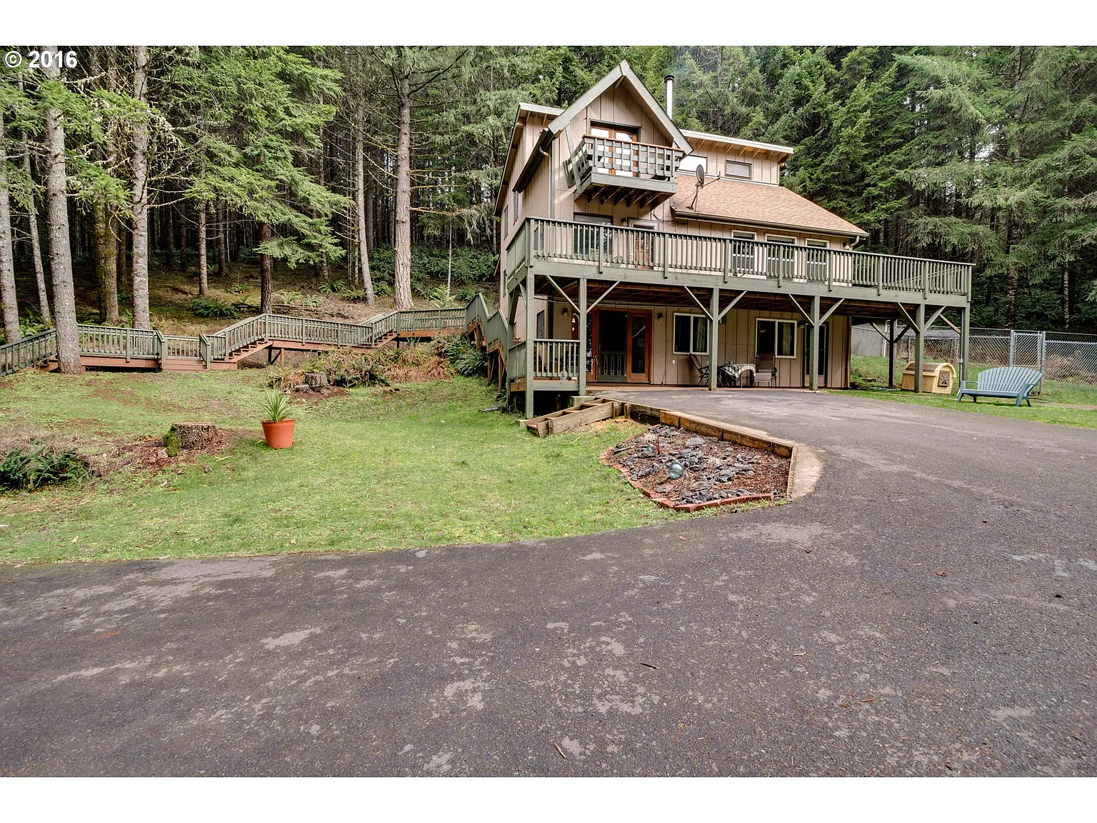 39290 Upper Camp Creek Rd photo 1