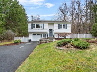 320 White Pond Rd, Stormville, NY 12582