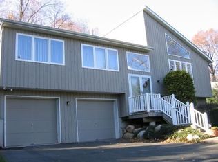 29A Strawtown Rd, West Nyack, NY 10994