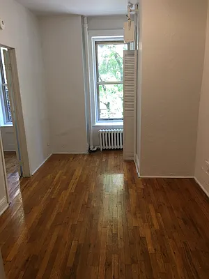 Rented by Keith Stuart Sprague Inc | media 11