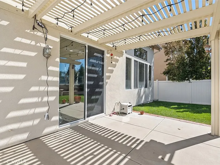 75 Parrell Ave — Photo 25
