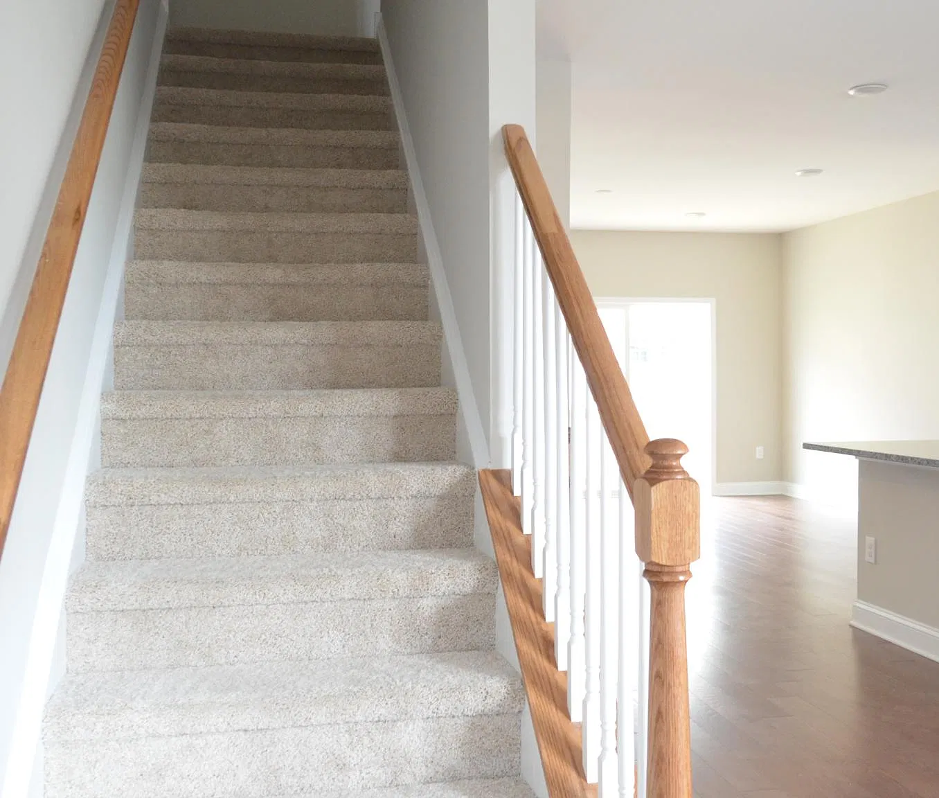 3 bed, 3.5 bath, 2190 sqft, $3,500 — Photo 4