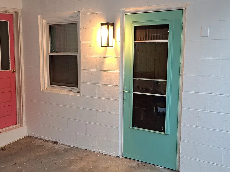 431 W Nelson St #B — Photo 11