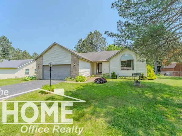 7693 Grove Ridge Rd, Owosso, MI 48867