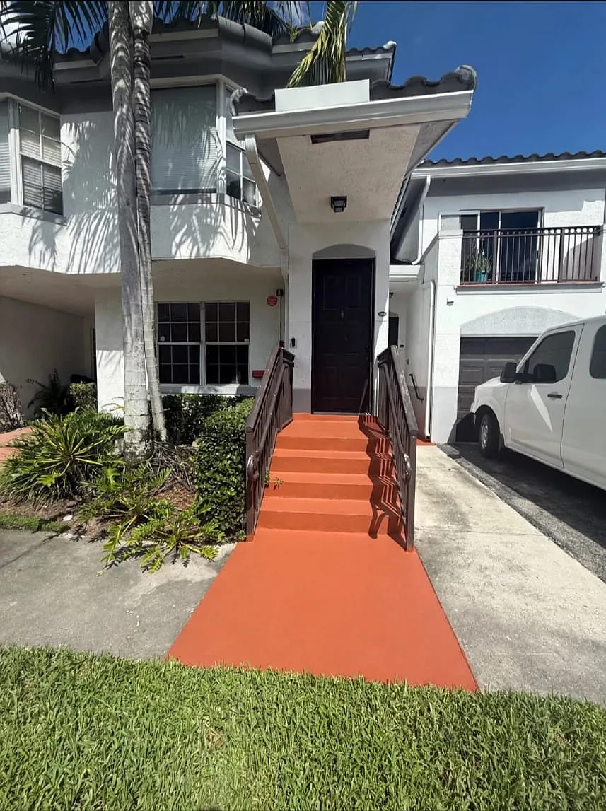 721 SW 148th Ave — Photo 3