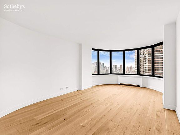 4th image of 330 E 38th St APT 35M