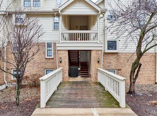 12944 Bryce Canyon Dr APT B, Maryland Heights, MO