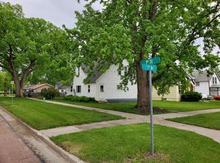 828 7th Ave, Brookings, SD 57006