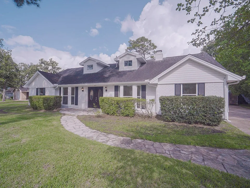 1419 Chestnut Ridge Rd