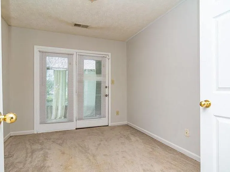 200 Strawberry Fields Rd — Photo 23