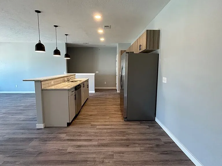 2723 Adams St — Photo 38
