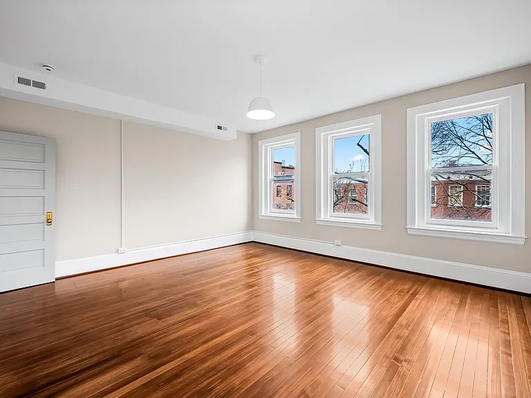 1202 Bolton St #3 — Photo 6