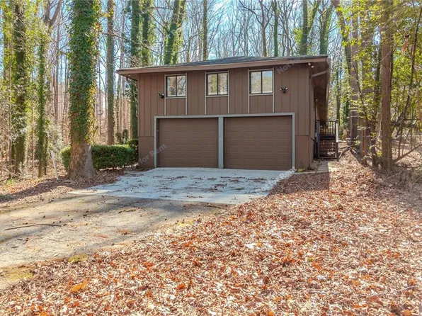 3025 Jodeco Dr, Jonesboro, GA 30236